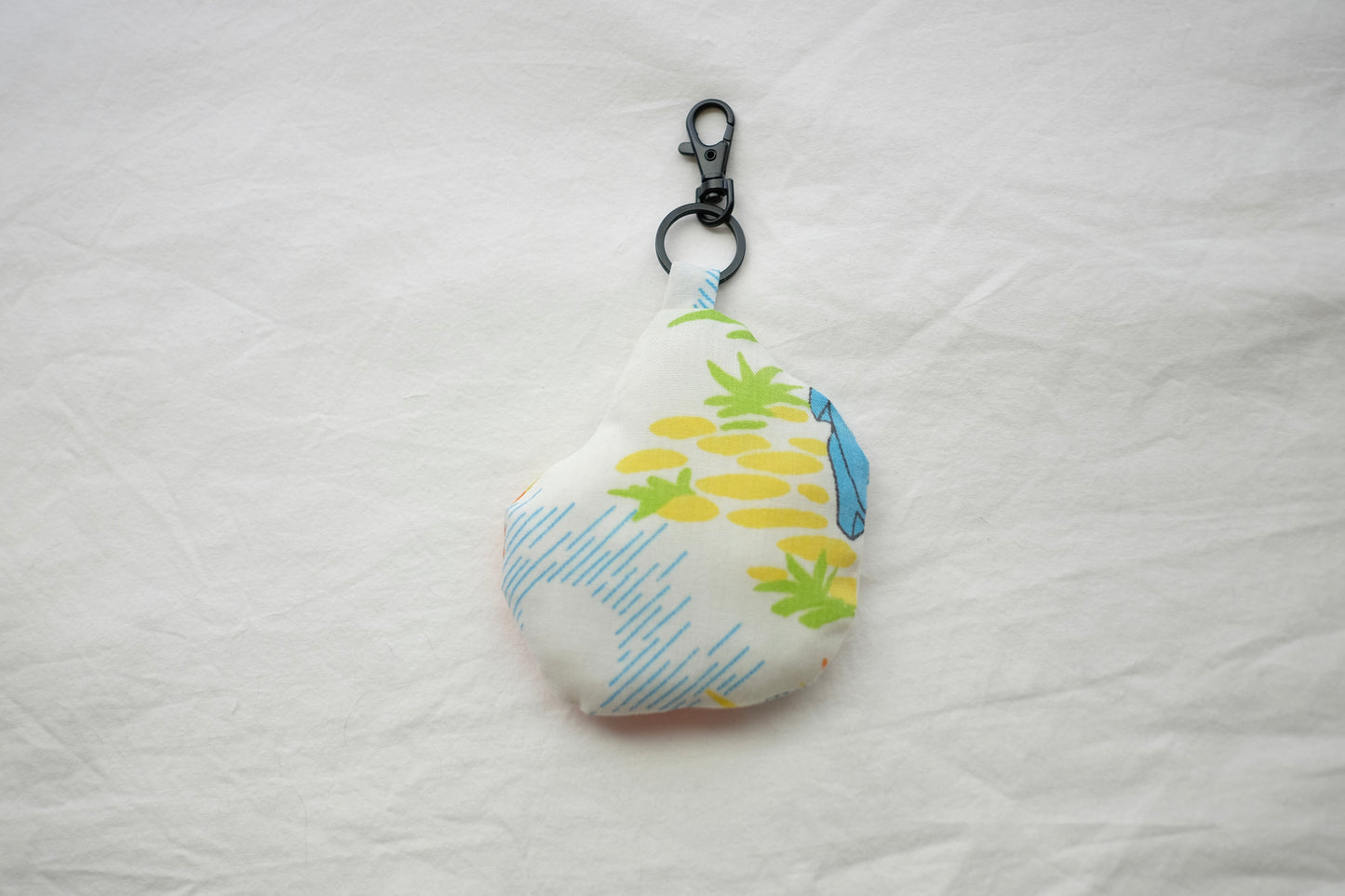 daisy plush bag charm 2