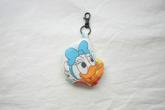 daisy plush bag charm 2