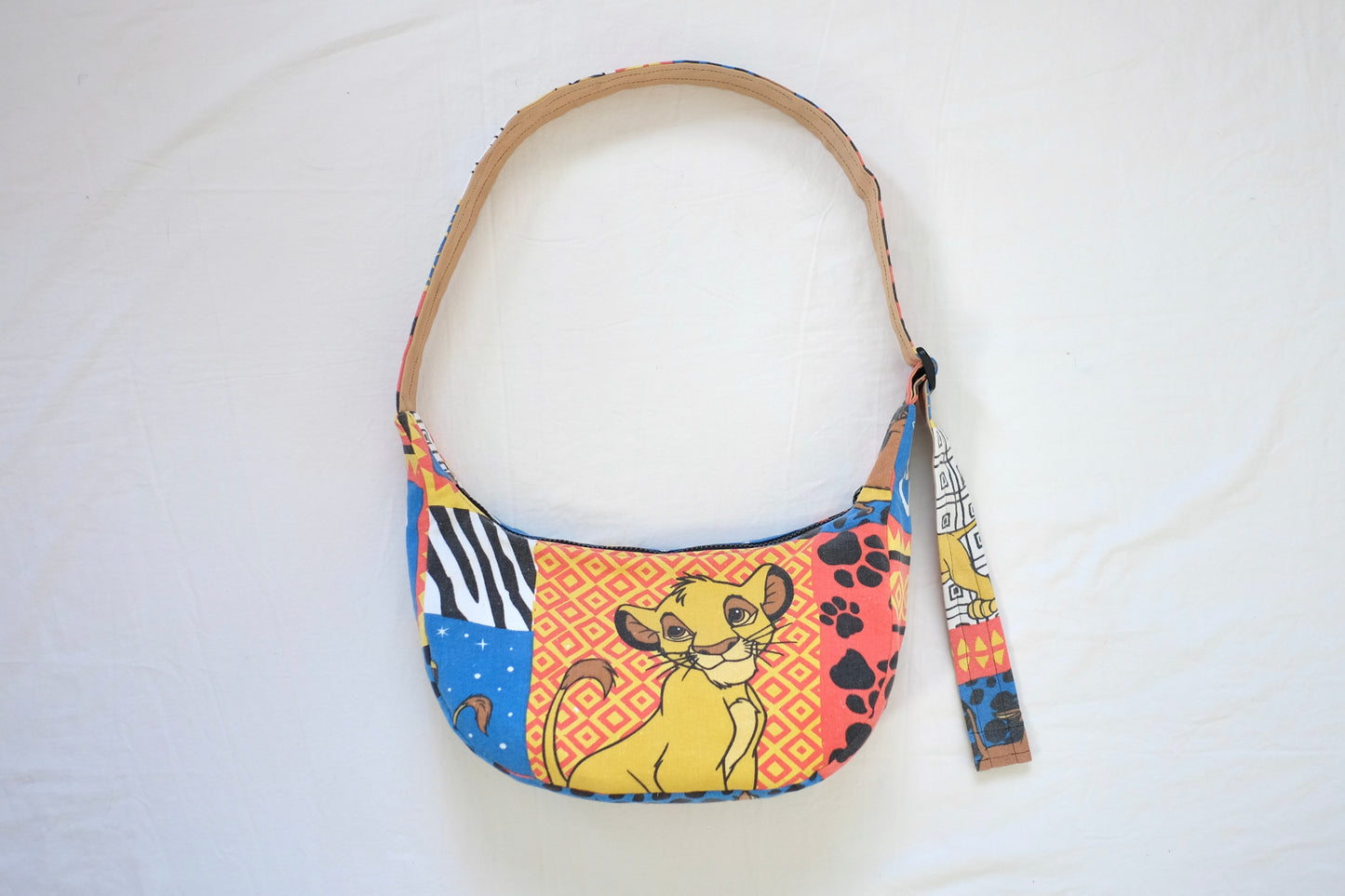 lion sling bag