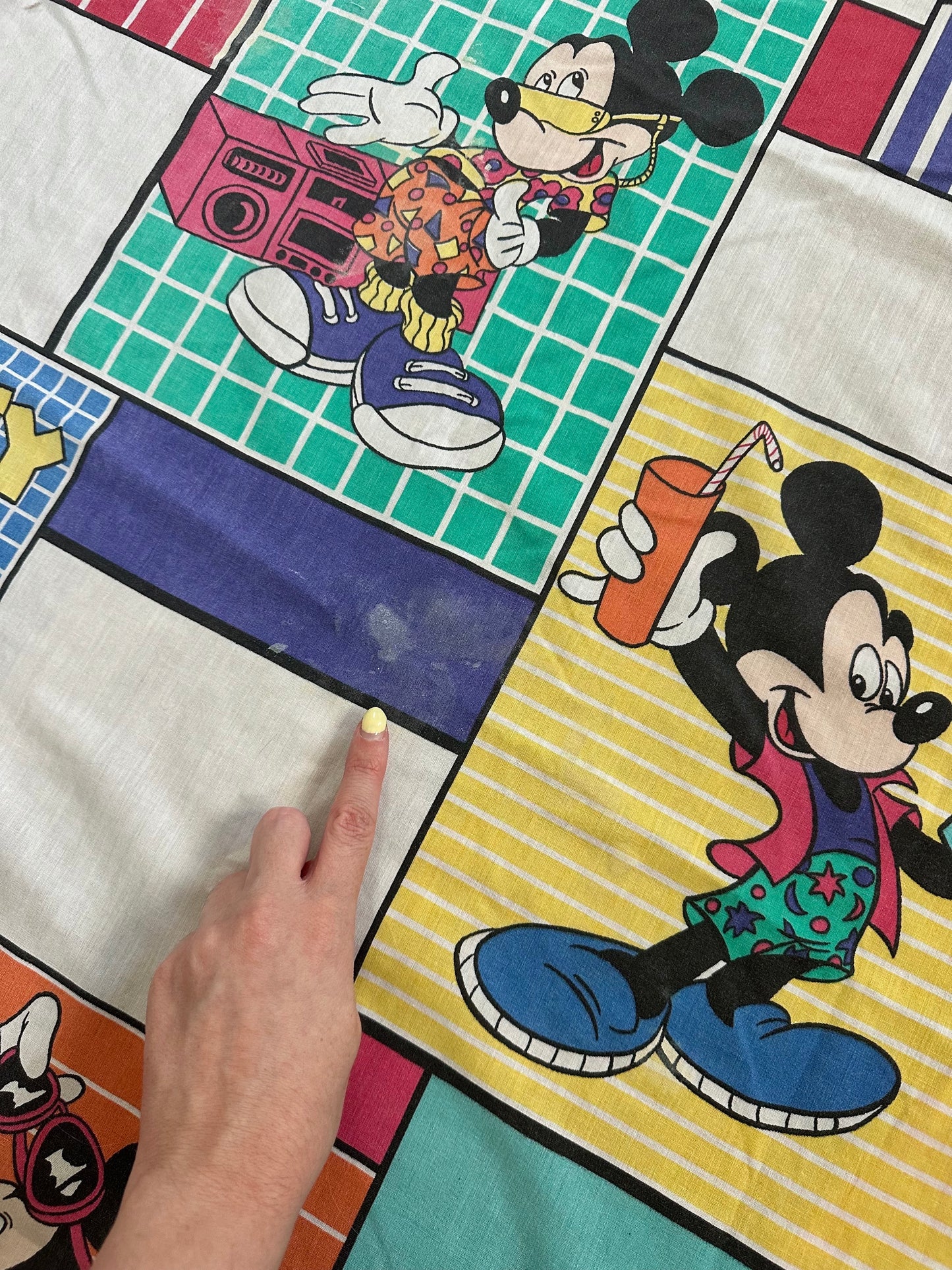 Cool Mickey Twin Fitted Sheet