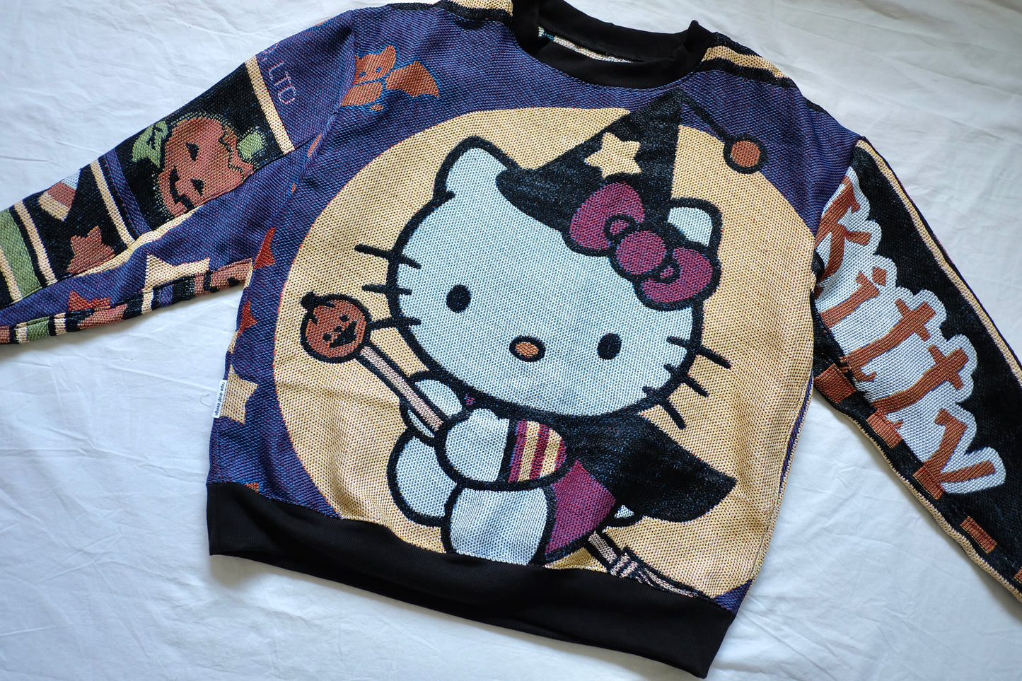 S-2X tapestry kitty crewneck sweater