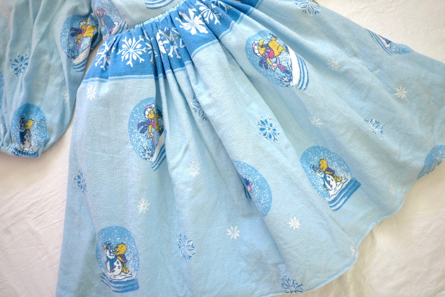 S/M snow globe 3/4 sleeve flannel puff dress